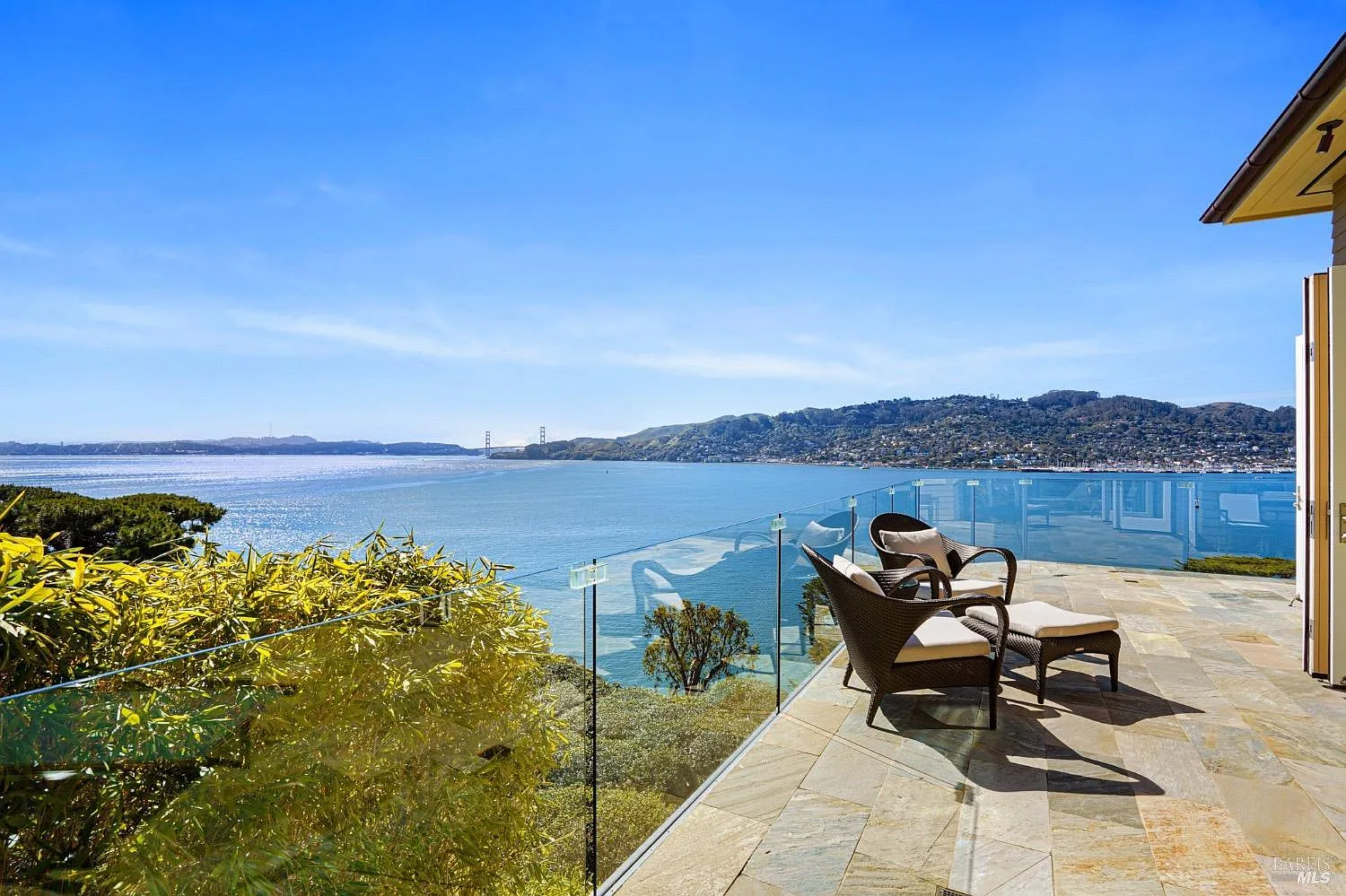 Tiburon Hillside Residence photo 11
